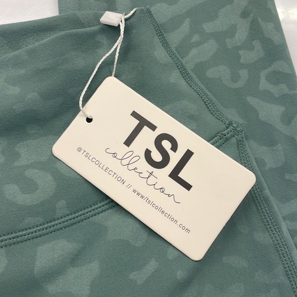 TSL cheetah print leggings brand new teal small - Picture 3 of 8